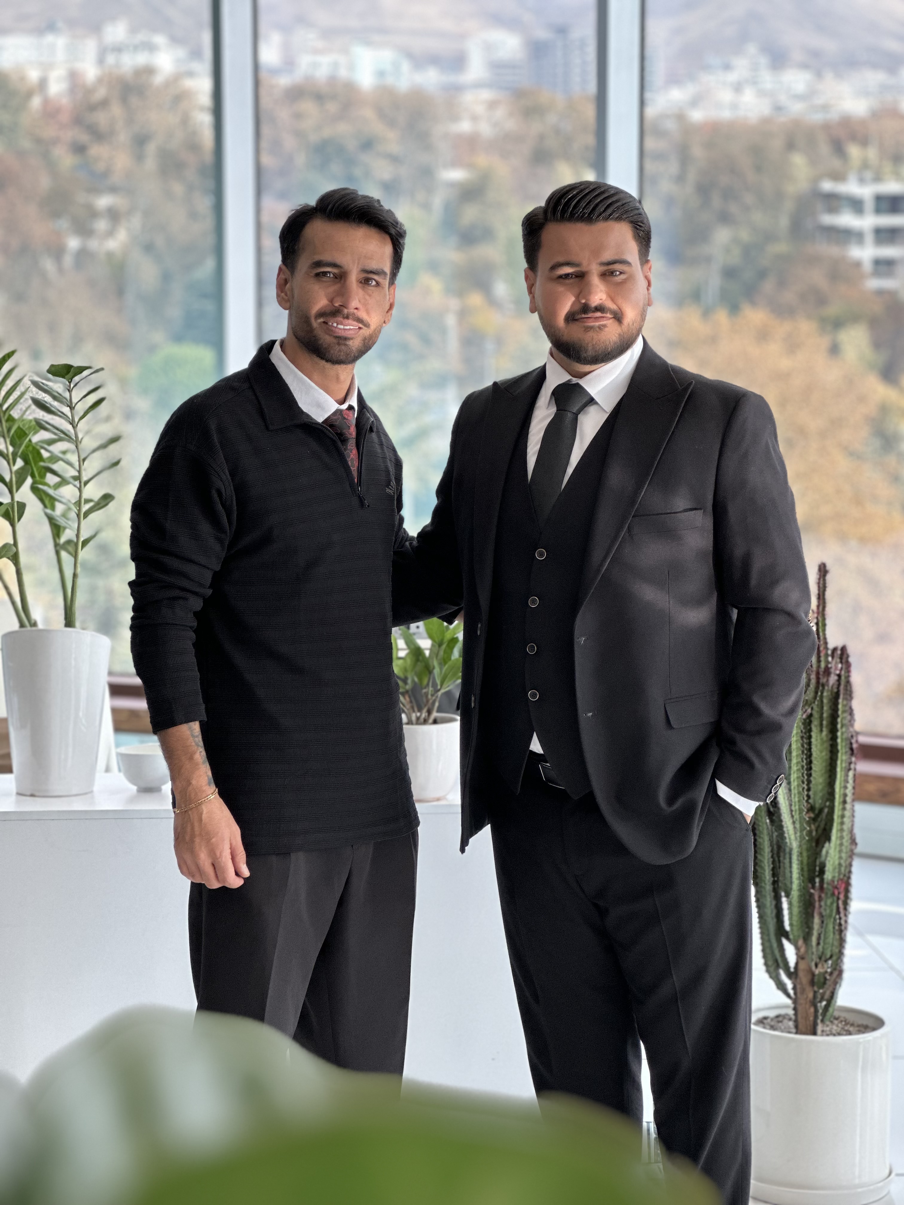 تصویر اصلی وب‌سایت محمد شوری